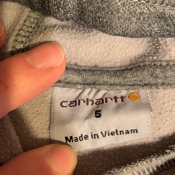 Carhartt sweatshirt size 5. - Picture 3 of 3
